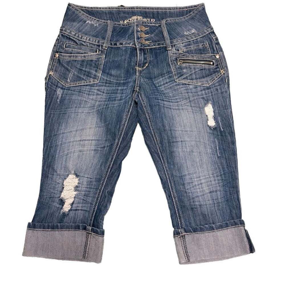 Almost Famous Y2K Low rise Capri Jeans Blue Distressed Cuffed Stretch Denim 11